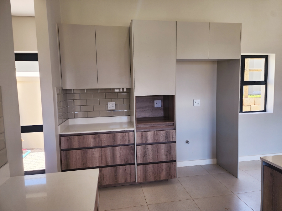 3 Bedroom Property for Sale in Hartland Lifestyle Estate Western Cape